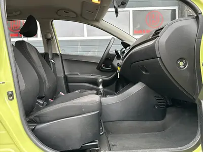 Kia Picanto - Thumbnail 10