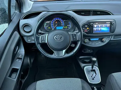 Toyota Yaris - Thumbnail 15