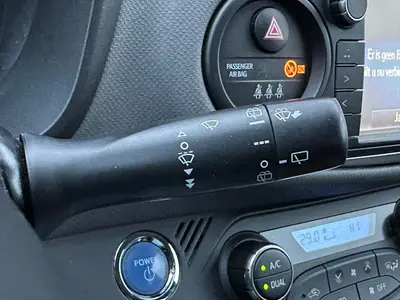 Toyota Yaris - Thumbnail 21