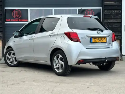 Toyota Yaris - Thumbnail 4