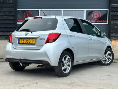 Toyota Yaris - Thumbnail 5