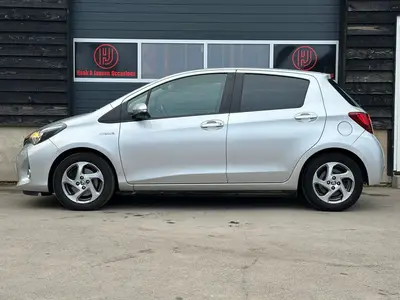 Toyota Yaris - Thumbnail 7