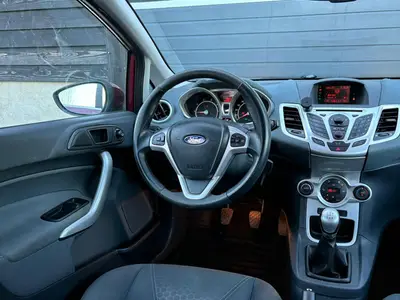 Ford Fiesta - Thumbnail 14