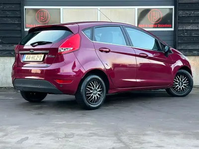 Ford Fiesta - Thumbnail 5