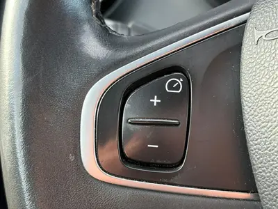 Renault Captur - Thumbnail 17