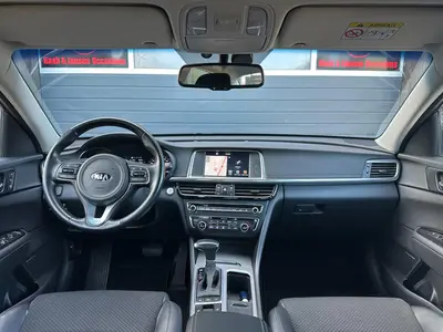 Kia Optima - Thumbnail 11