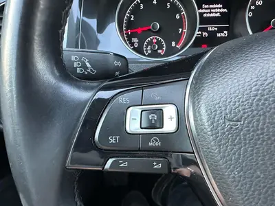 Volkswagen Golf - Thumbnail 19