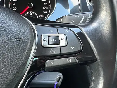 Volkswagen Golf - Thumbnail 20