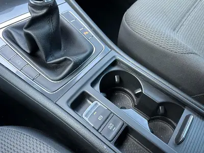 Volkswagen Golf - Thumbnail 27