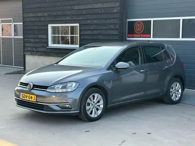Volkswagen Golf - Thumbnail 30