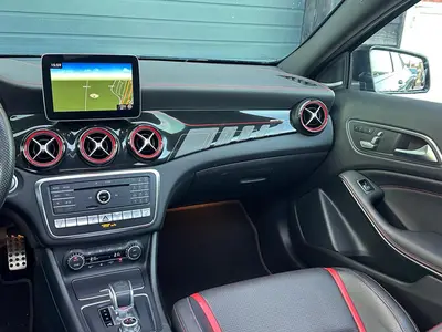 Mercedes-Benz GLA - Thumbnail 15