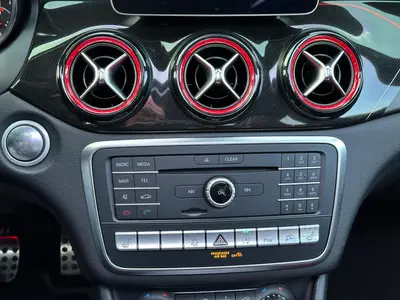 Mercedes-Benz GLA - Thumbnail 20