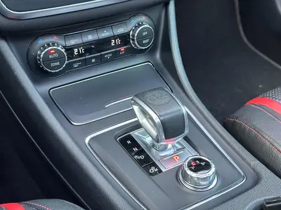 Mercedes-Benz GLA - Thumbnail 21