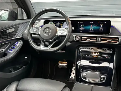 Mercedes-Benz EQC - Thumbnail 15