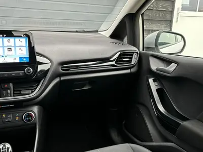 Ford Fiesta - Thumbnail 12