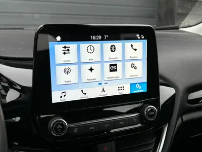 Ford Fiesta - Thumbnail 17