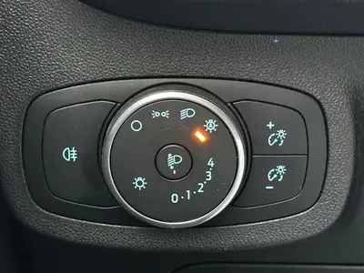 Ford Fiesta - Thumbnail 26