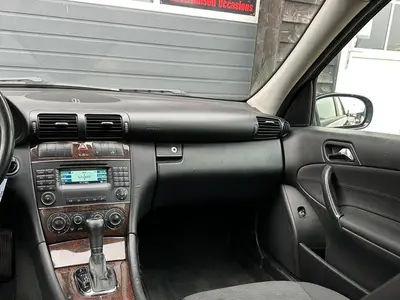 Mercedes-Benz C-Klasse - Thumbnail 13