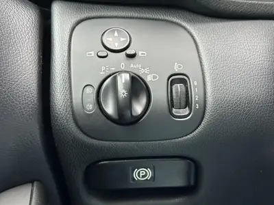 Mercedes-Benz C-Klasse - Thumbnail 21