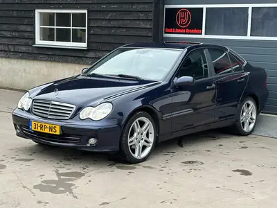 Mercedes-Benz C-Klasse - Thumbnail 25