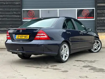 Mercedes-Benz C-Klasse - Thumbnail 4