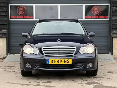 Mercedes-Benz C-Klasse - Thumbnail 6