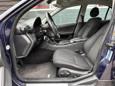 Mercedes-Benz C-Klasse - Thumbnail 10