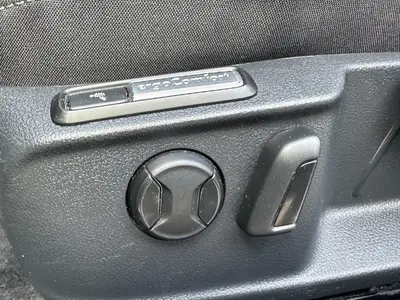 Volkswagen Passat - Thumbnail 30