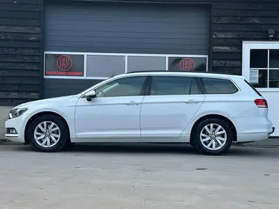 Volkswagen Passat - Thumbnail 9
