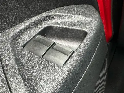 Peugeot 108 - Thumbnail 16