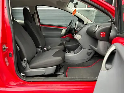 Toyota Aygo - Thumbnail 11