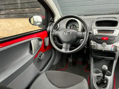 Toyota Aygo - Thumbnail 14