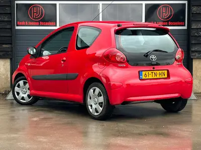 Toyota Aygo - Thumbnail 4