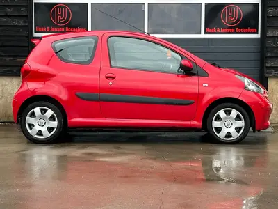 Toyota Aygo - Thumbnail 6