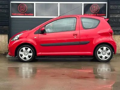 Toyota Aygo - Thumbnail 7