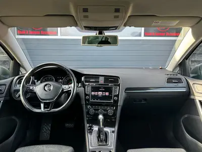 Volkswagen Golf - Thumbnail 12