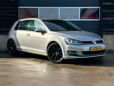Volkswagen Golf - Thumbnail 3