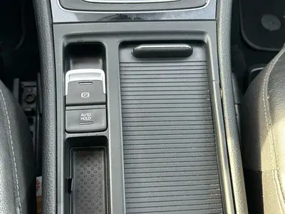 Volkswagen Golf - Thumbnail 22