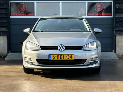 Volkswagen Golf - Thumbnail 6