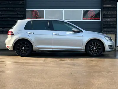 Volkswagen Golf - Thumbnail 8