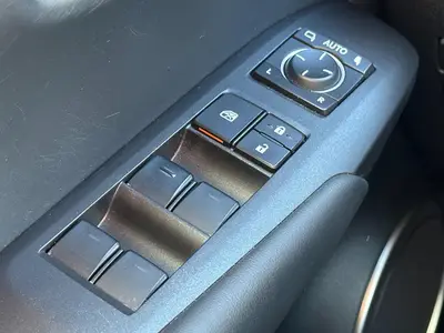 Lexus NX - Thumbnail 28