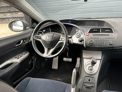 Honda Civic - Thumbnail 14