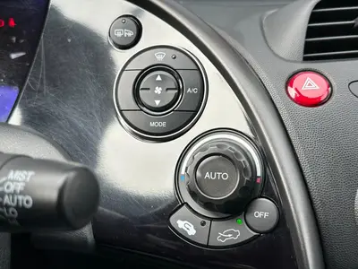 Honda Civic - Thumbnail 19