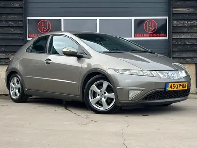 Honda Civic - Thumbnail 3