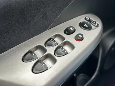 Honda Civic - Thumbnail 25