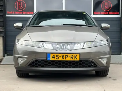 Honda Civic - Thumbnail 6