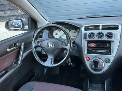 Honda Civic - Thumbnail 14