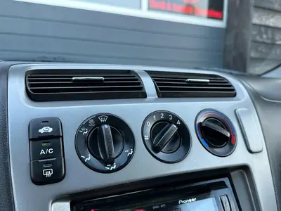 Honda Civic - Thumbnail 16