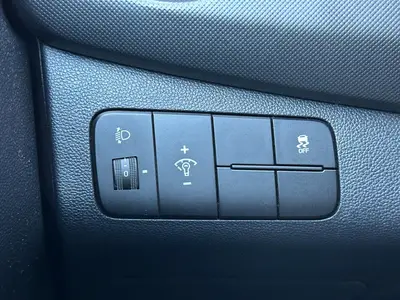 Hyundai i10 - Thumbnail 28