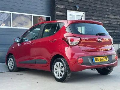 Hyundai i10 - Thumbnail 30